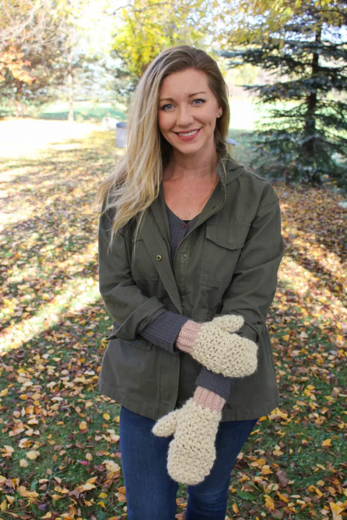 Cozy Convertible Crochet Mittens Free Crochet Pattern